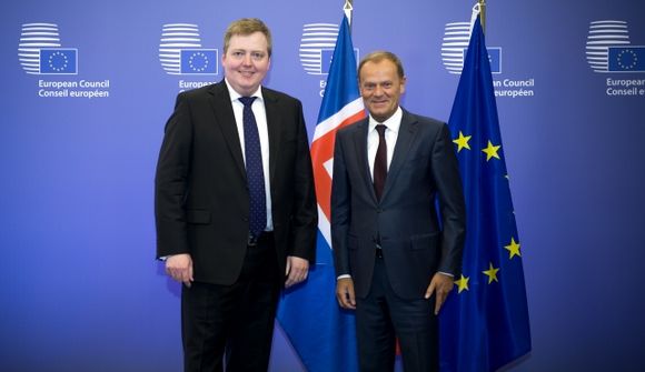 Sigmundur fundaði með Donald Tusk