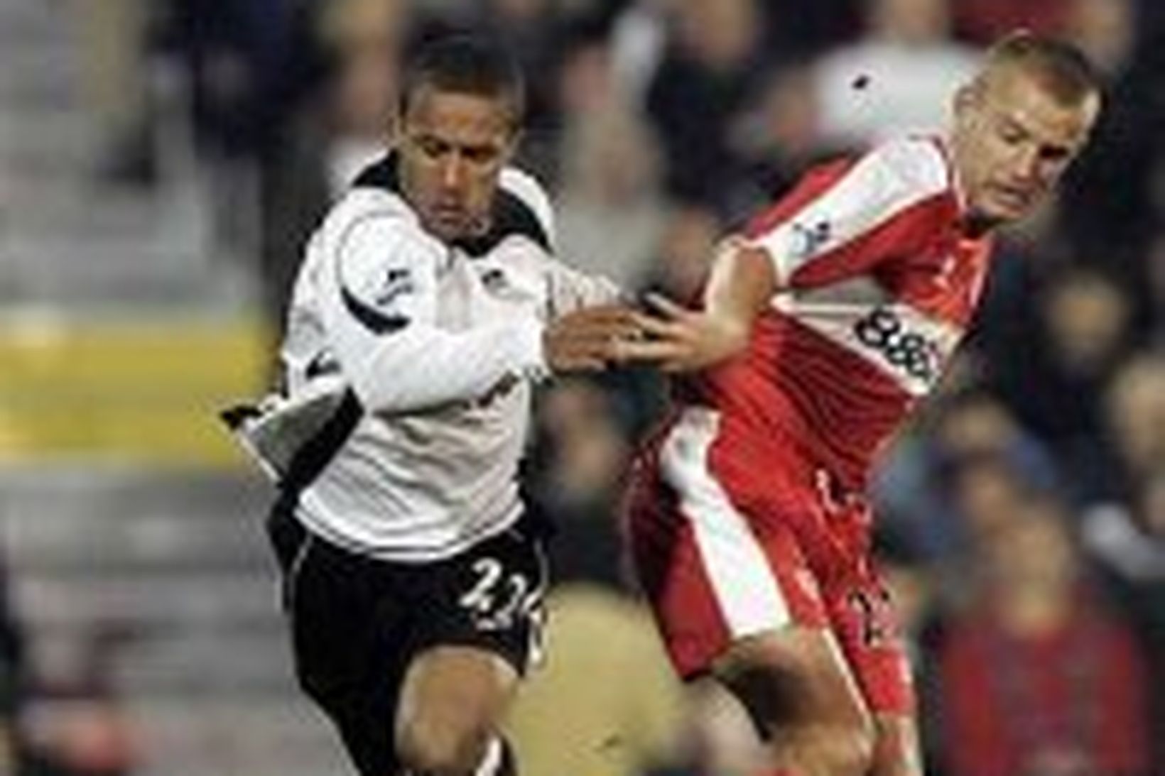 Wayne Routledge skoraði sigurmark Fulham í kvöld.