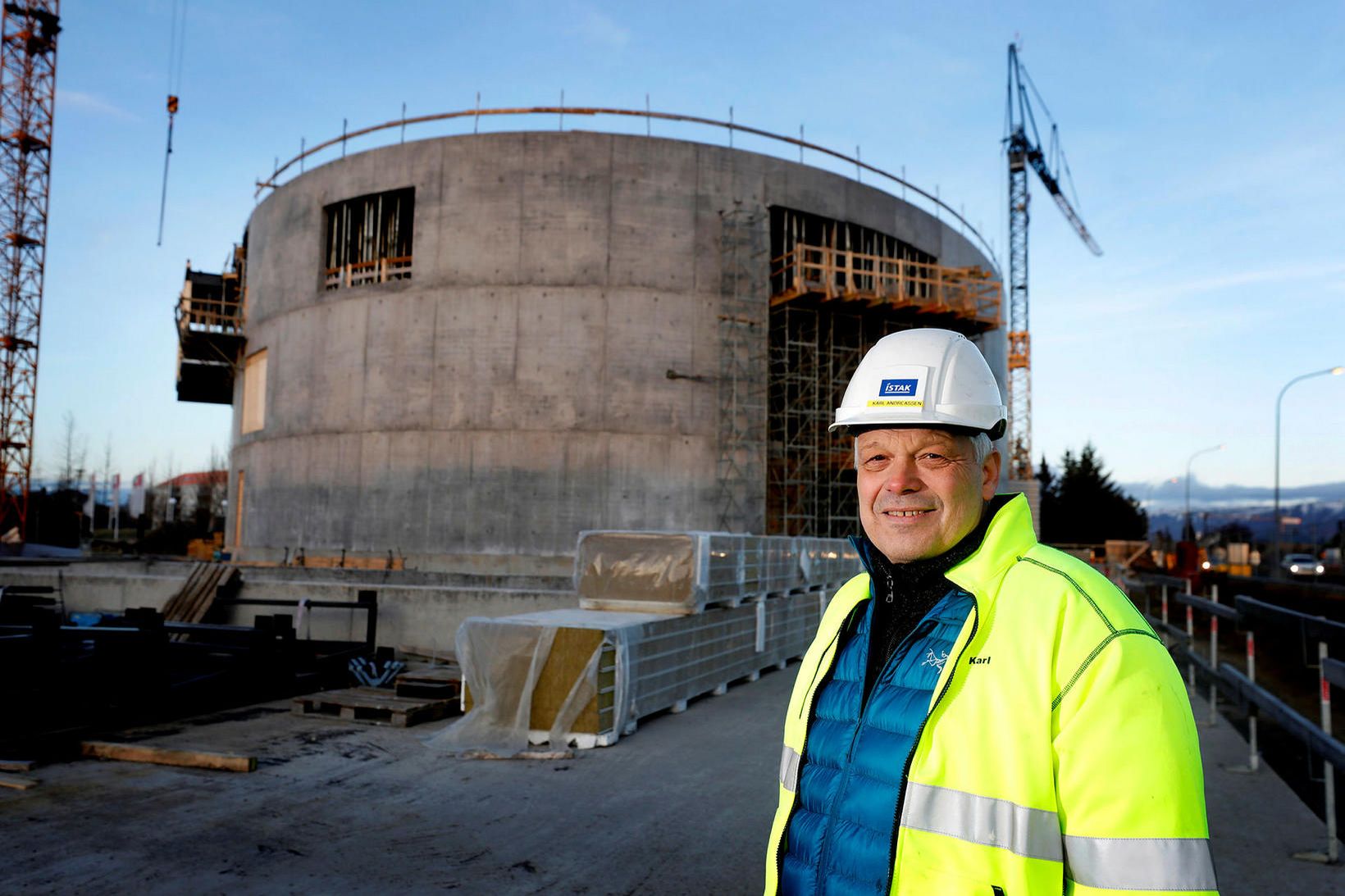 Karl Andreassen, forstjóri Ístaks við Hús íslenskra fræða á Melunum.