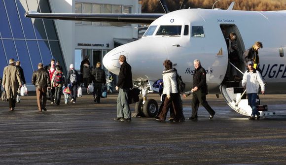 Sjálfhætt ef flugbrautin lokast