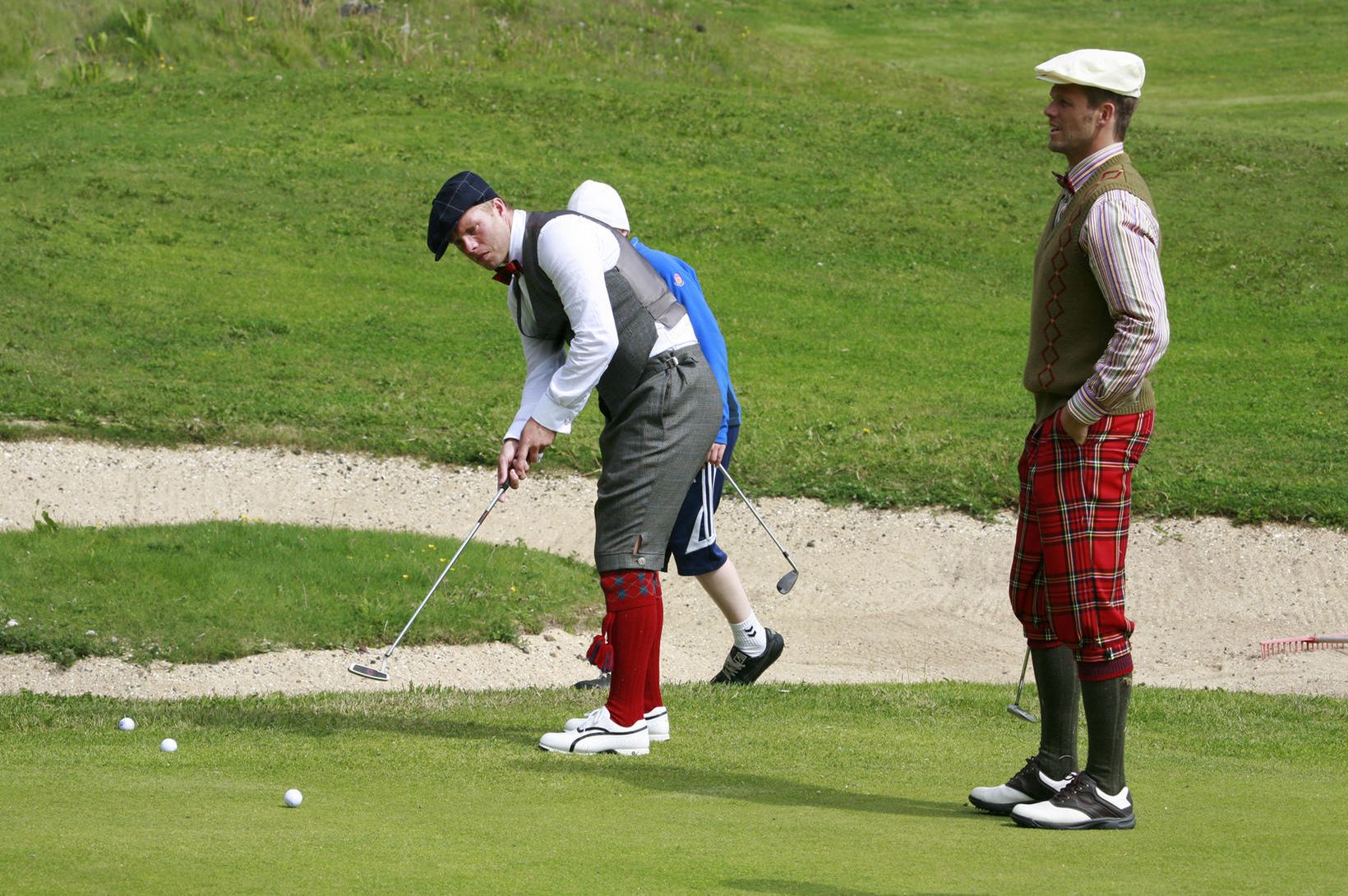 Spilaðu golf eins og greifi innanlands