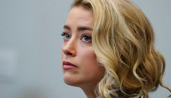 Amber Heard seldi húsið