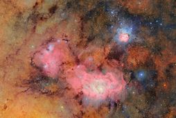 Trifid- og Lagoon-geimþokurnar skína skærbleikar á fyrstu myndum Vera Rubin-sjónaukans.