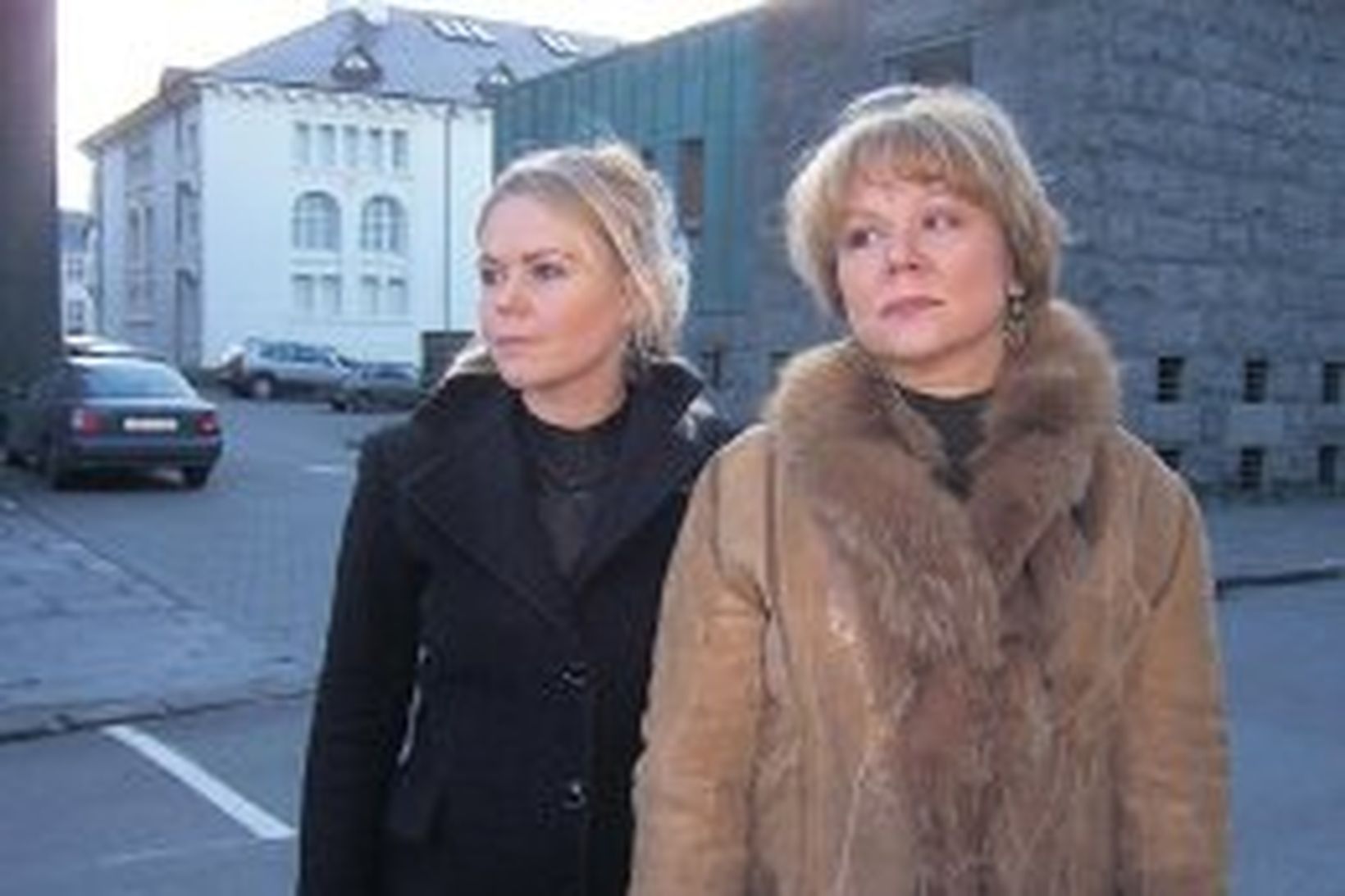 Frænkurnar Tinna Hrafnsdóttir og Tinna Gunnlaugsdóttir leika sömu persónuna í …