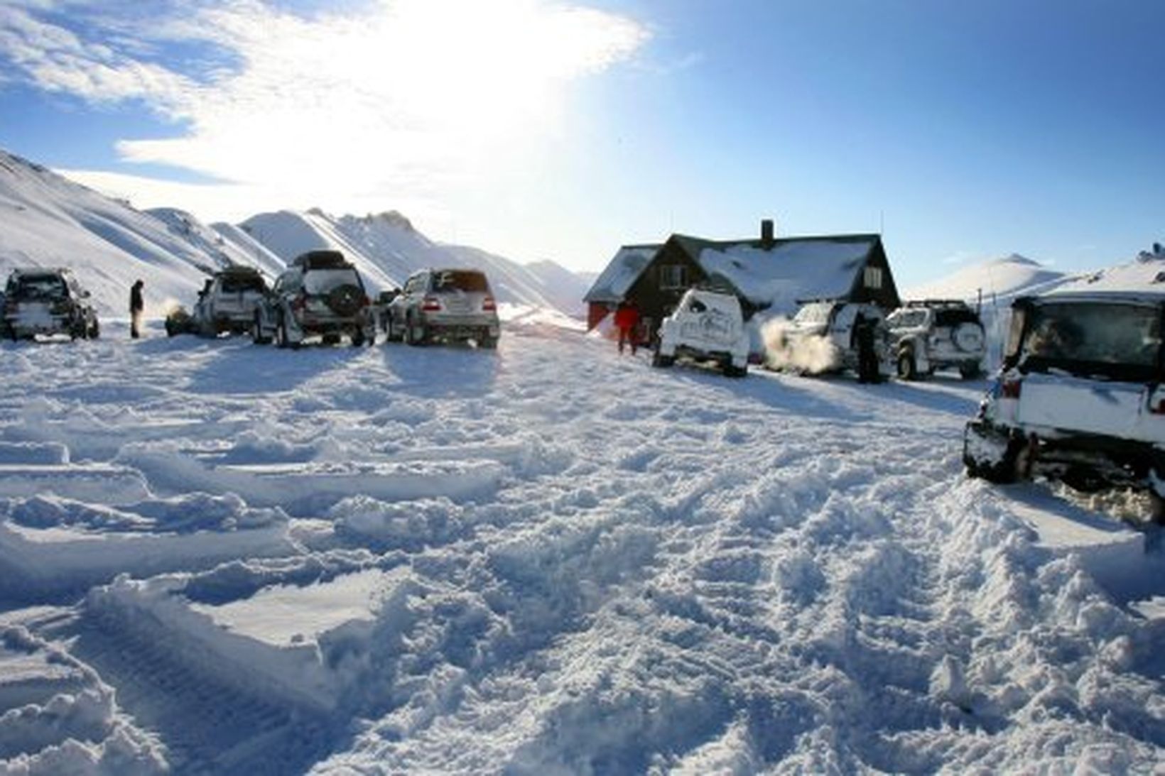 Skáli Ferðafélags Íslands í Landmannalaugum.