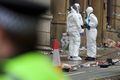 Liverpool Rannsóknarlögreglumenn fóru ítarlega yfir vettvang árásarinnar á Water Street í Liverpool í gær.