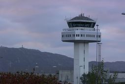 Flugumferð á Flesland í Bergen gekk úr skaftinu í morgun þegar stormurinn Ashley fór um …