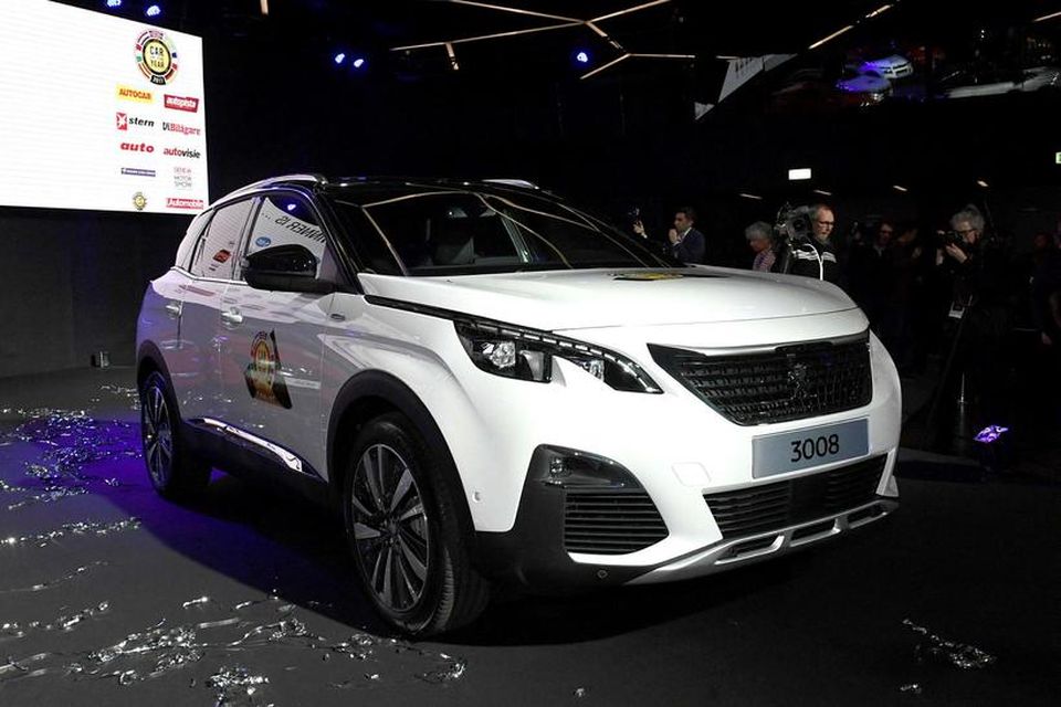 Bíll ársins 2017 í Evrópu, Peugeot 3008, á bílasýningunni í Genf í dag.