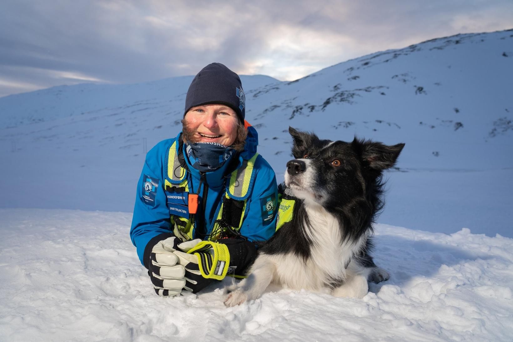 Susanne Bengtsson ásamt hundi sínum Spiff sem fylgt hefur eiganda …