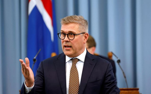 The Prime Minister, Bjarni Benediktsson, asked why the opposition was wasting time on this matter.