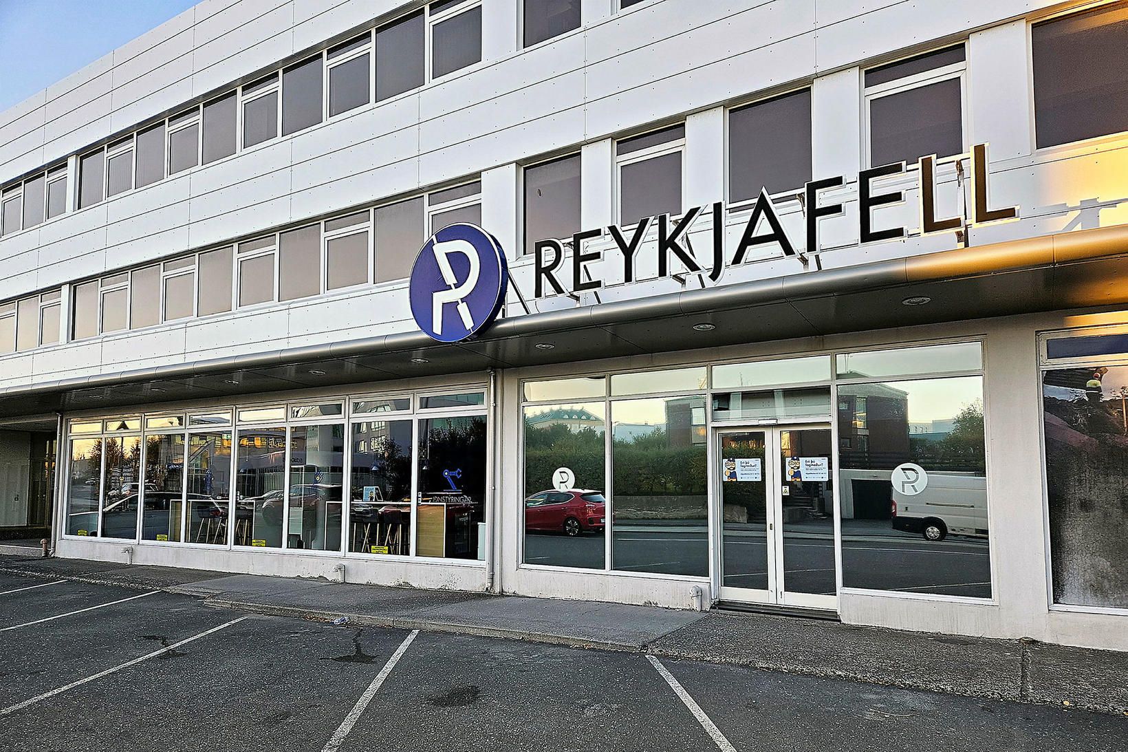 Verslunin Reykjafell.