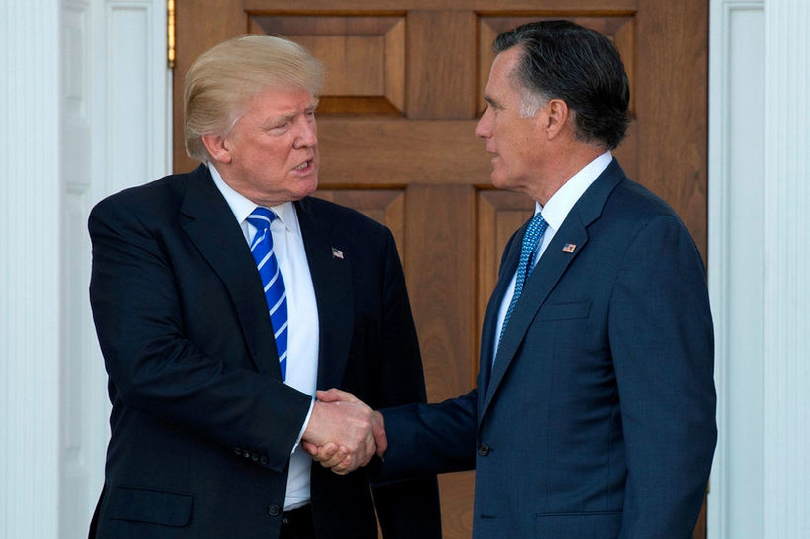 Donald Trump Bandaríkjaforseti og Mitt Romney, verðandi öldungadeildarþingmaður fyrir Utah.