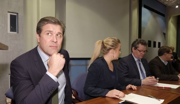 Sjálfstæðismenn samþykktu sáttmálann