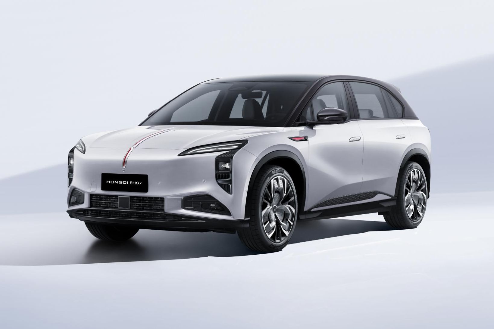 Hongqi EHS7 er hlaðinn aukabúnaði og hefur m.a. að geyma …