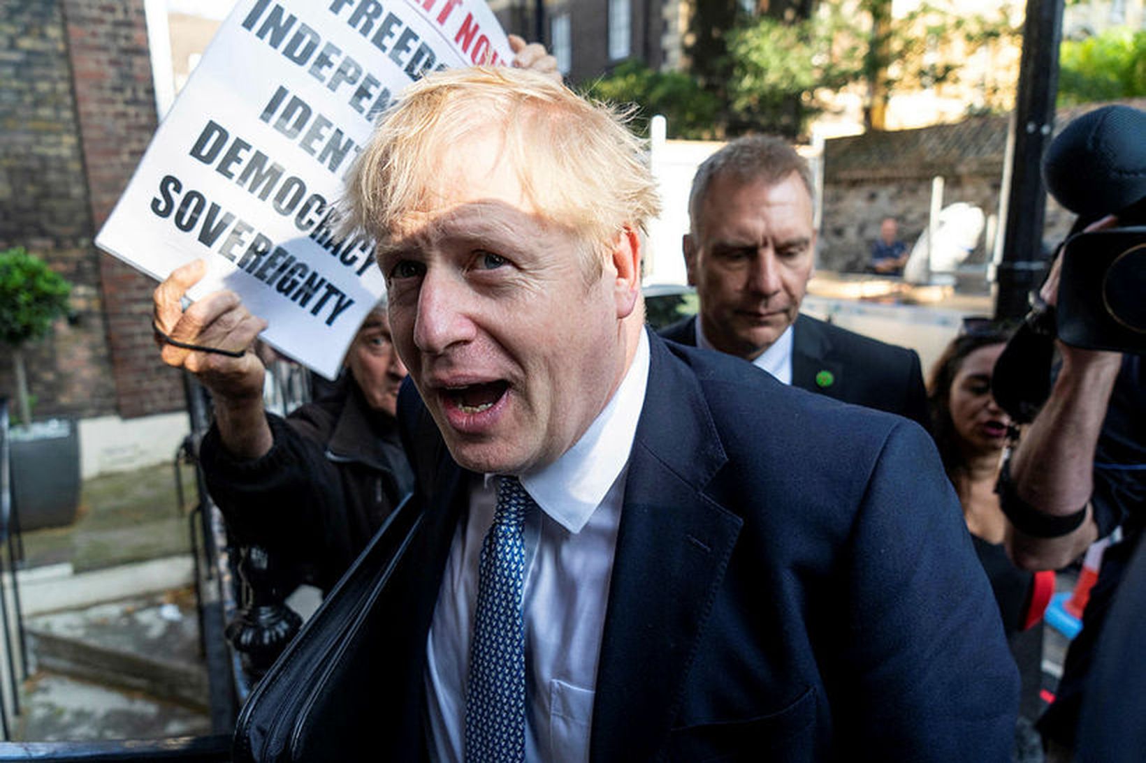 Boris Johnson, forsætisráðherra Bretlands, hefur tekið umdeilda ákvörðun.