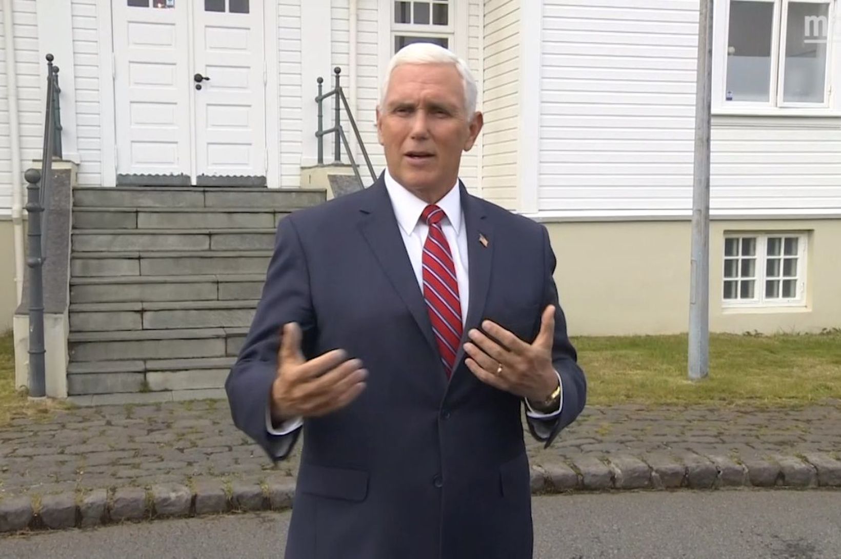 Pence ávarpar fjölmiðla: myndskeið