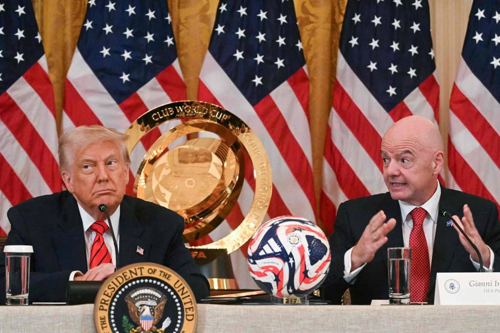 Donald Trump og Gianni Infantino, forseti FIFA.