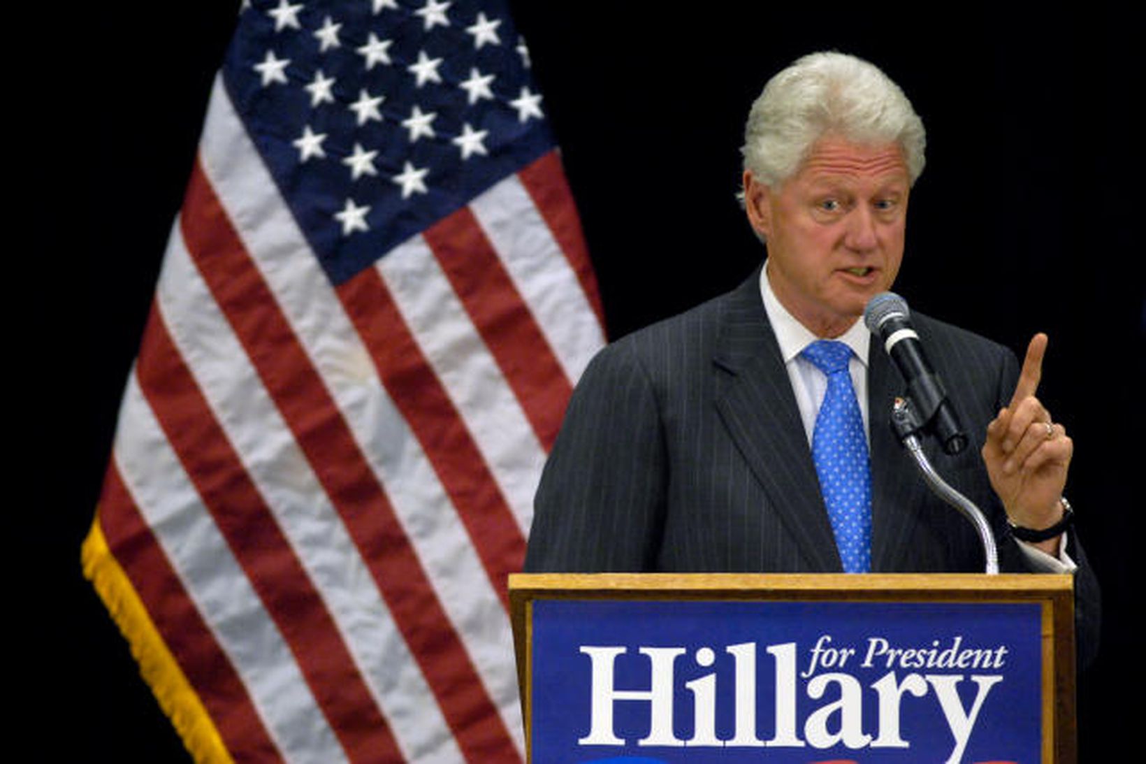 Bill Clinton, fyrrum Bandaríkjaforseti, á kosningafundi eiginkonu sinnar Hillary á …