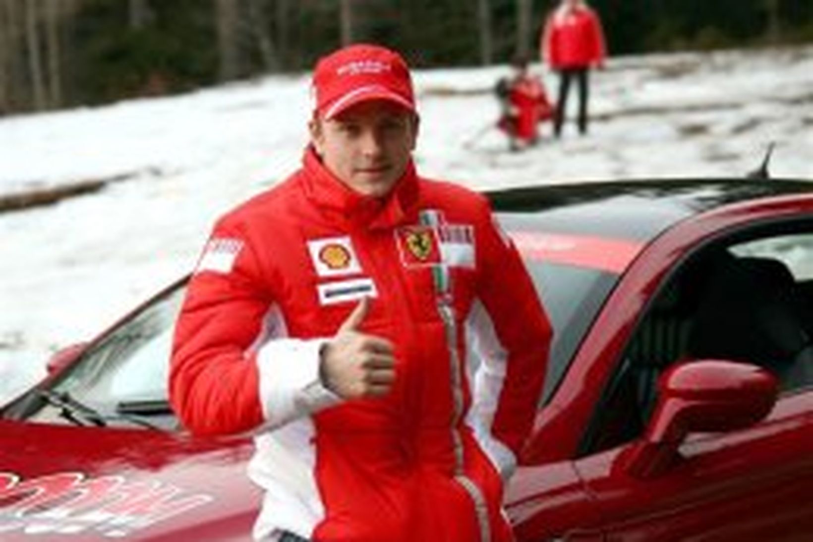 Räikkönen mættur til leiks í skíðabænum Madonna.
