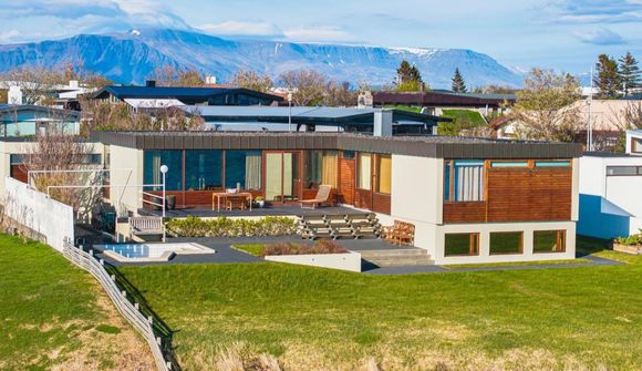 Útsýnishús á besta stað á Seltjarnarnesi