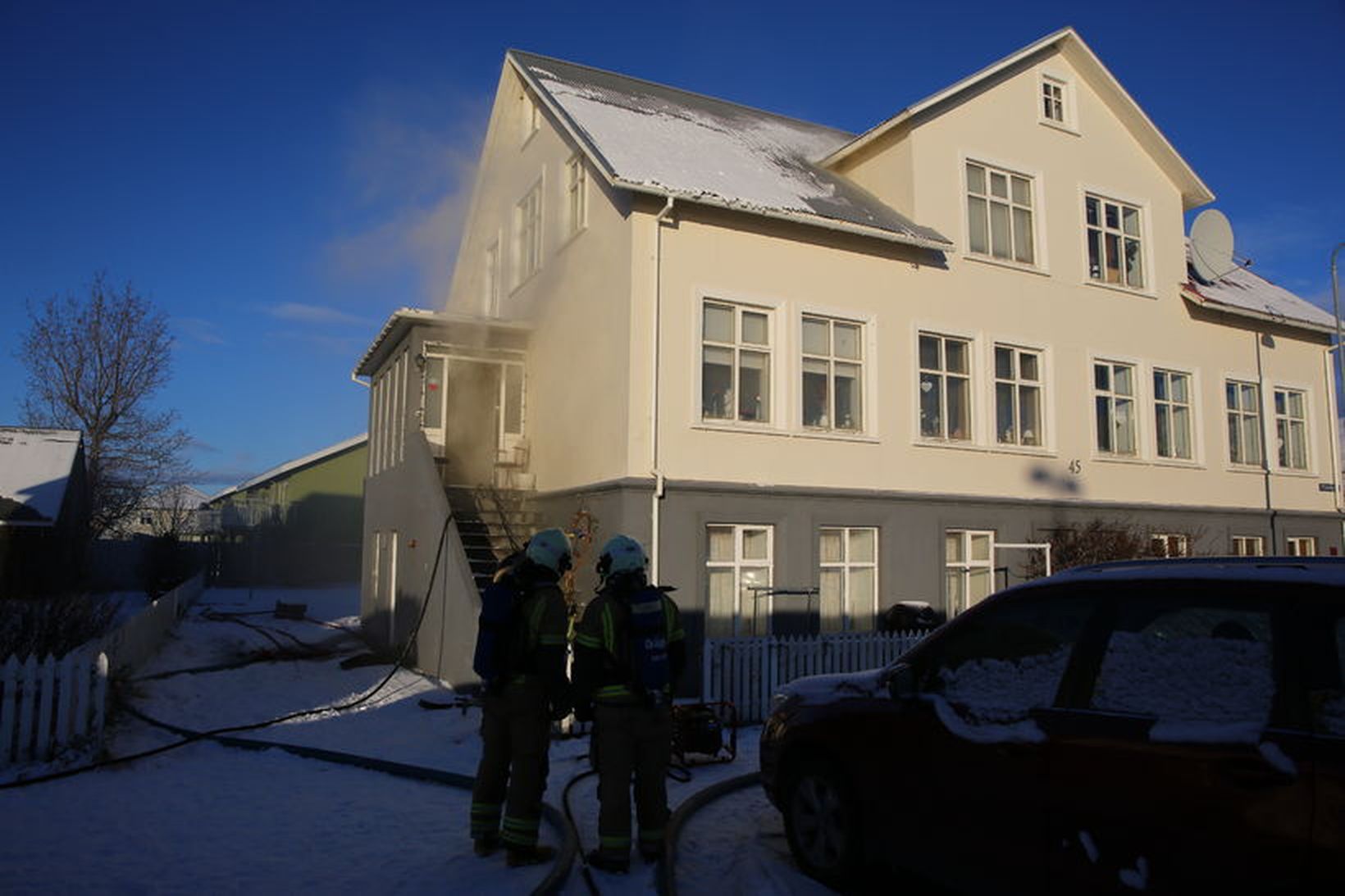 Allt tiltækt slökkviðlið á Akureyri var kallað út rétt eftir …