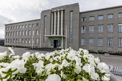 The University of Iceland main building.