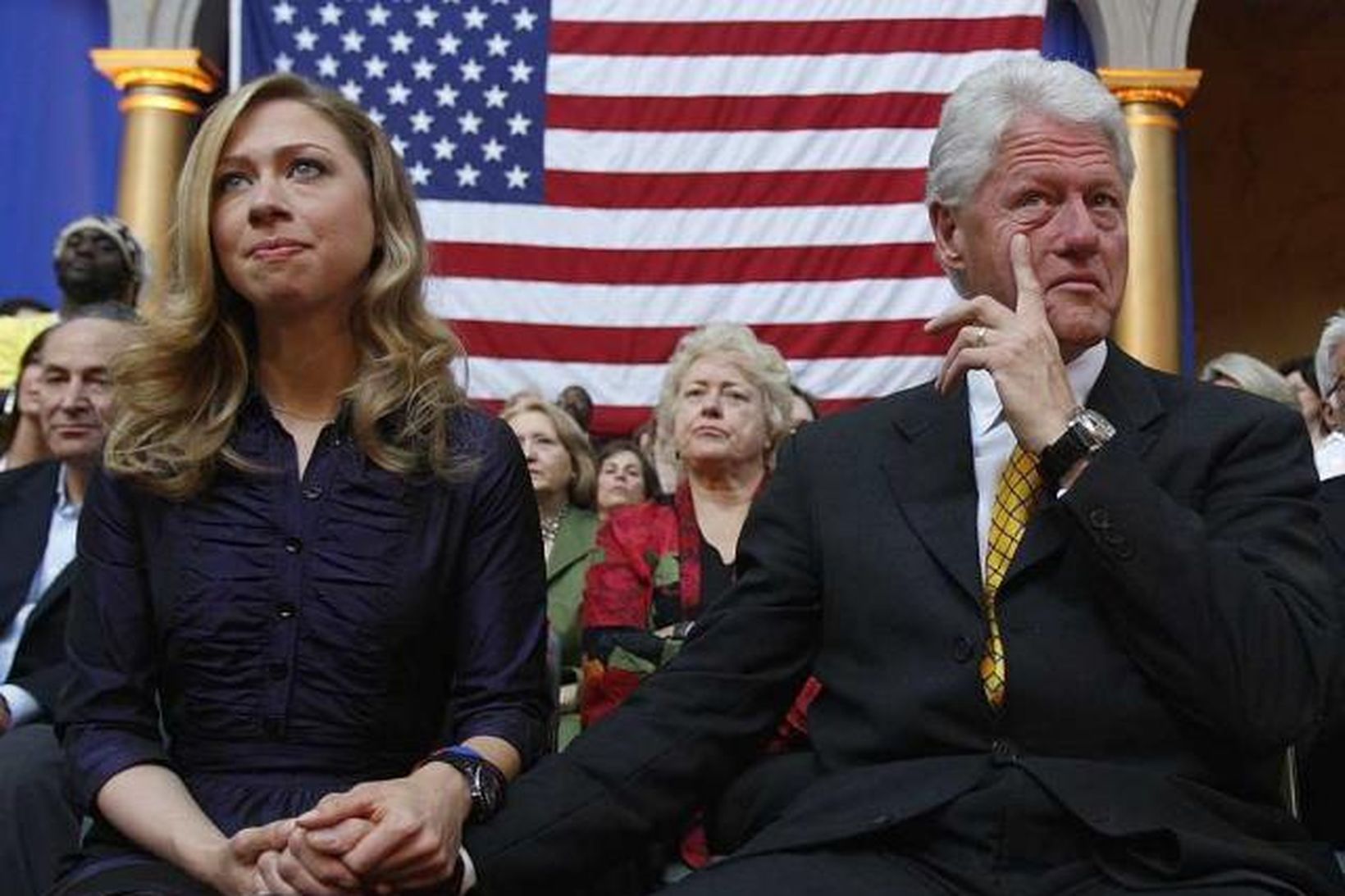 Bill Clinton ásamt dóttur sinni, Chelsea Clinton.
