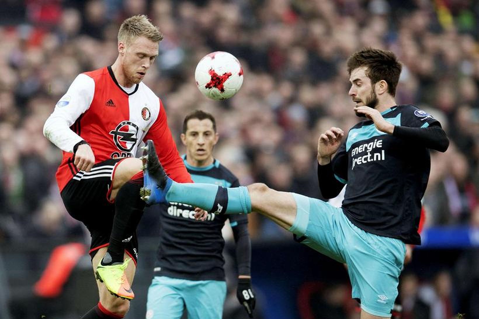 Frá viðureign Feyenoord og PSV í gær.