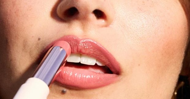 Sumarið er tíminn þegar margir fara að huga að nýjum snyrtivörum. Juicy Lip Butter frá …