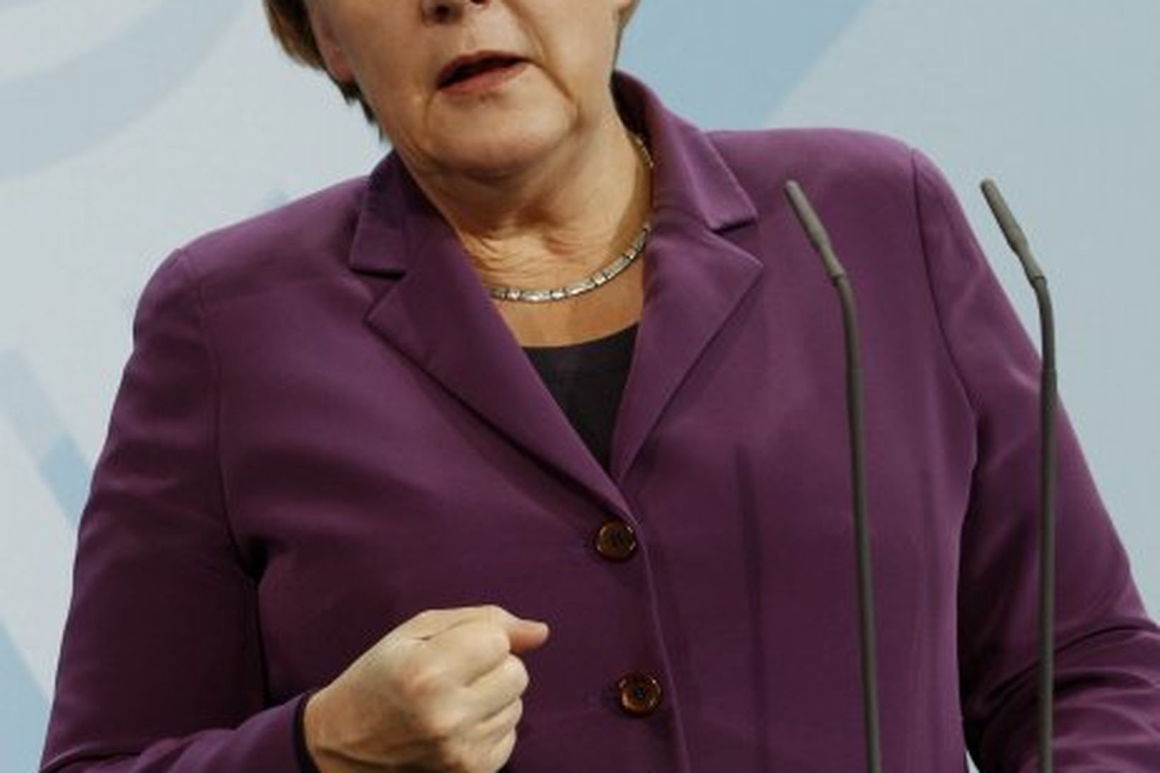 Angela Merkel á blaðamannafundi í Berlín í dag.