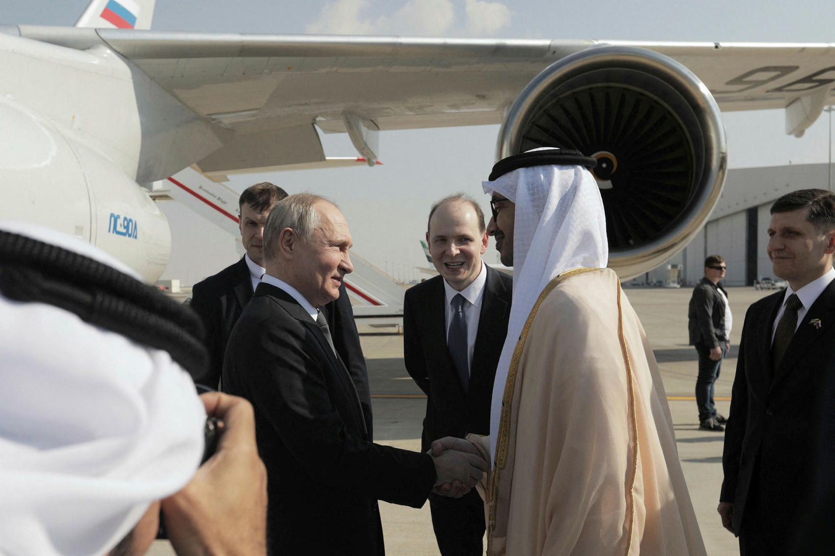 Vladimír Pútín og Mohammed bin Zayed al-Nahyan forsetar Rússlands og …