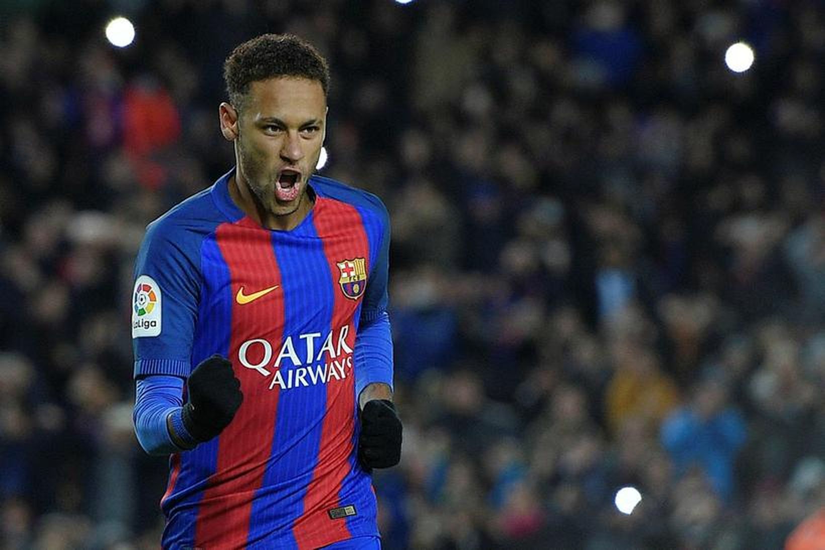 Neymar er 24 ára gamall, fimm árum yngri en Messi …