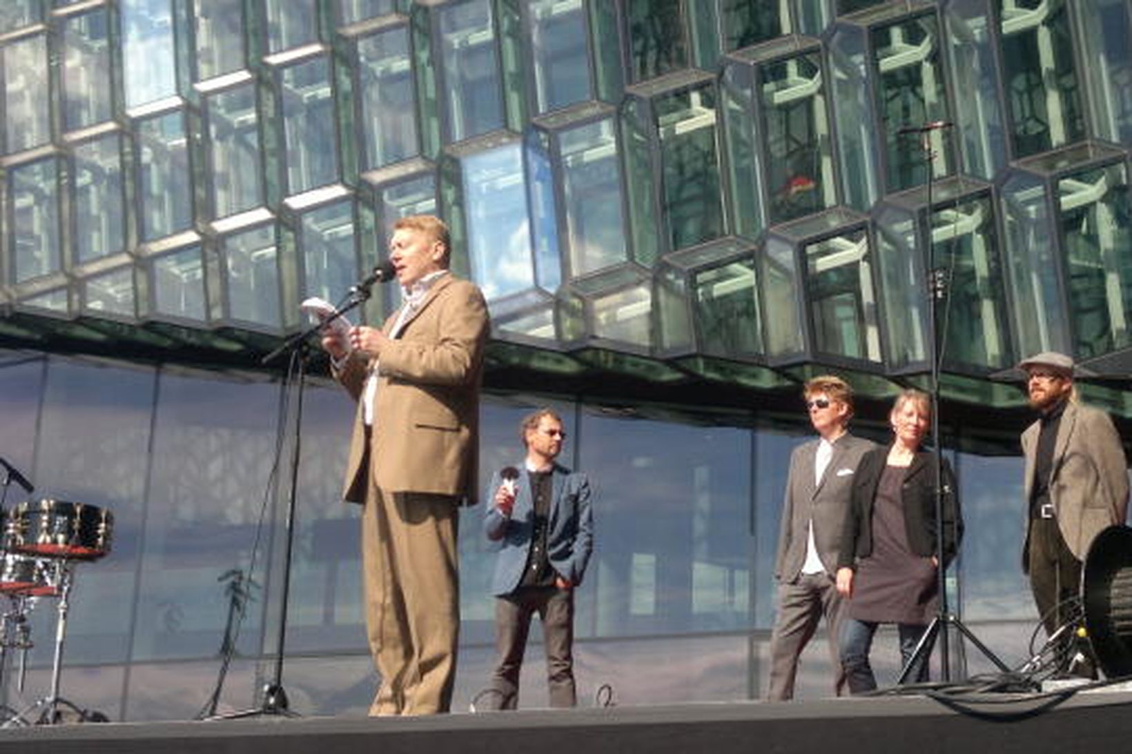 Jón Gnarr setur Menningarnótt 2011.