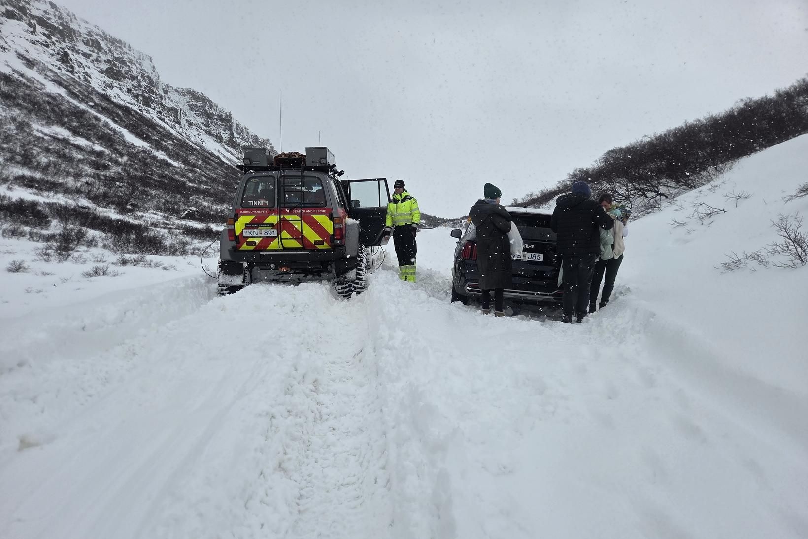 Stóðu í ströngu víða um land