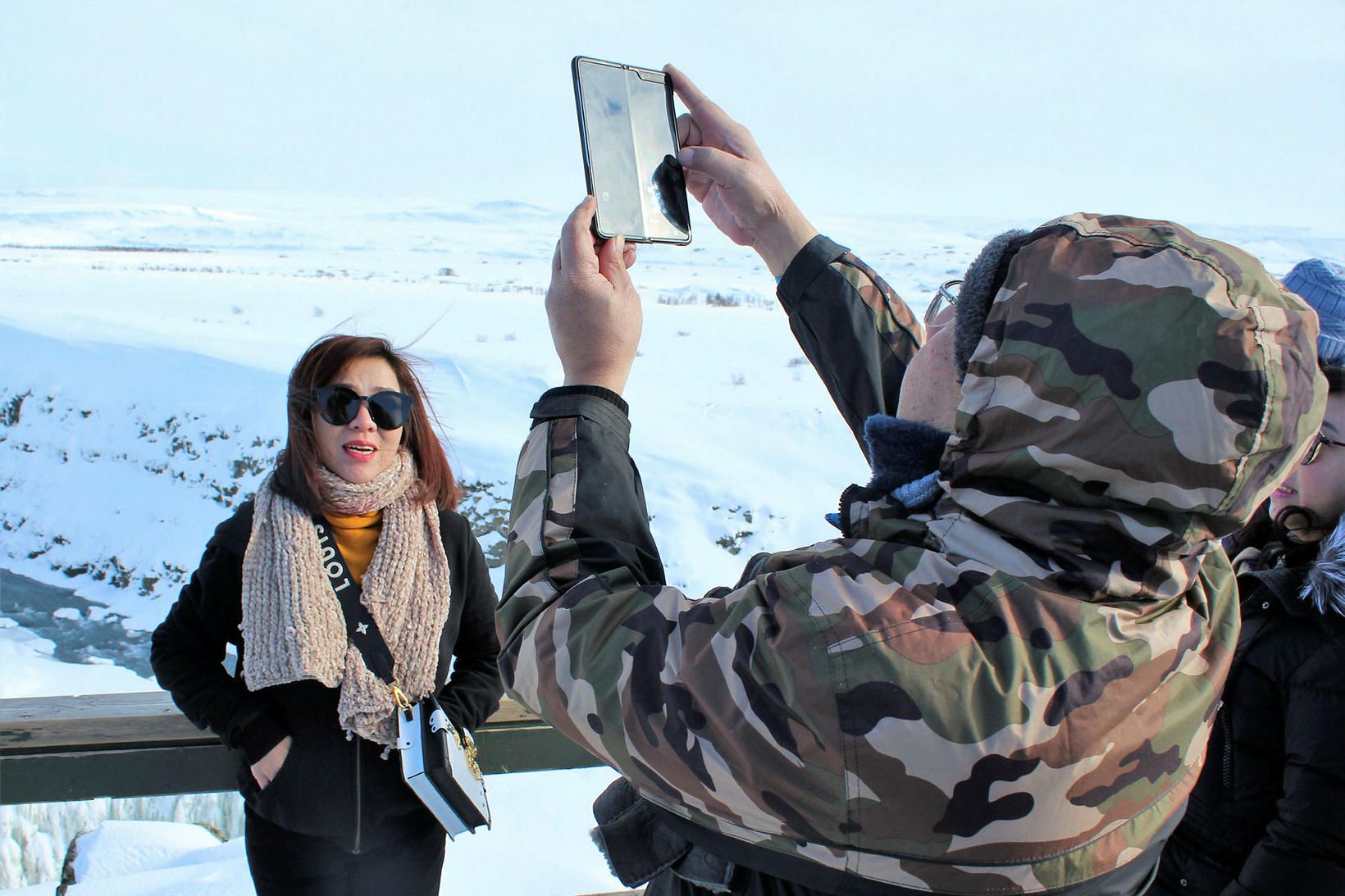 Ferðamenn við Gullfoss.