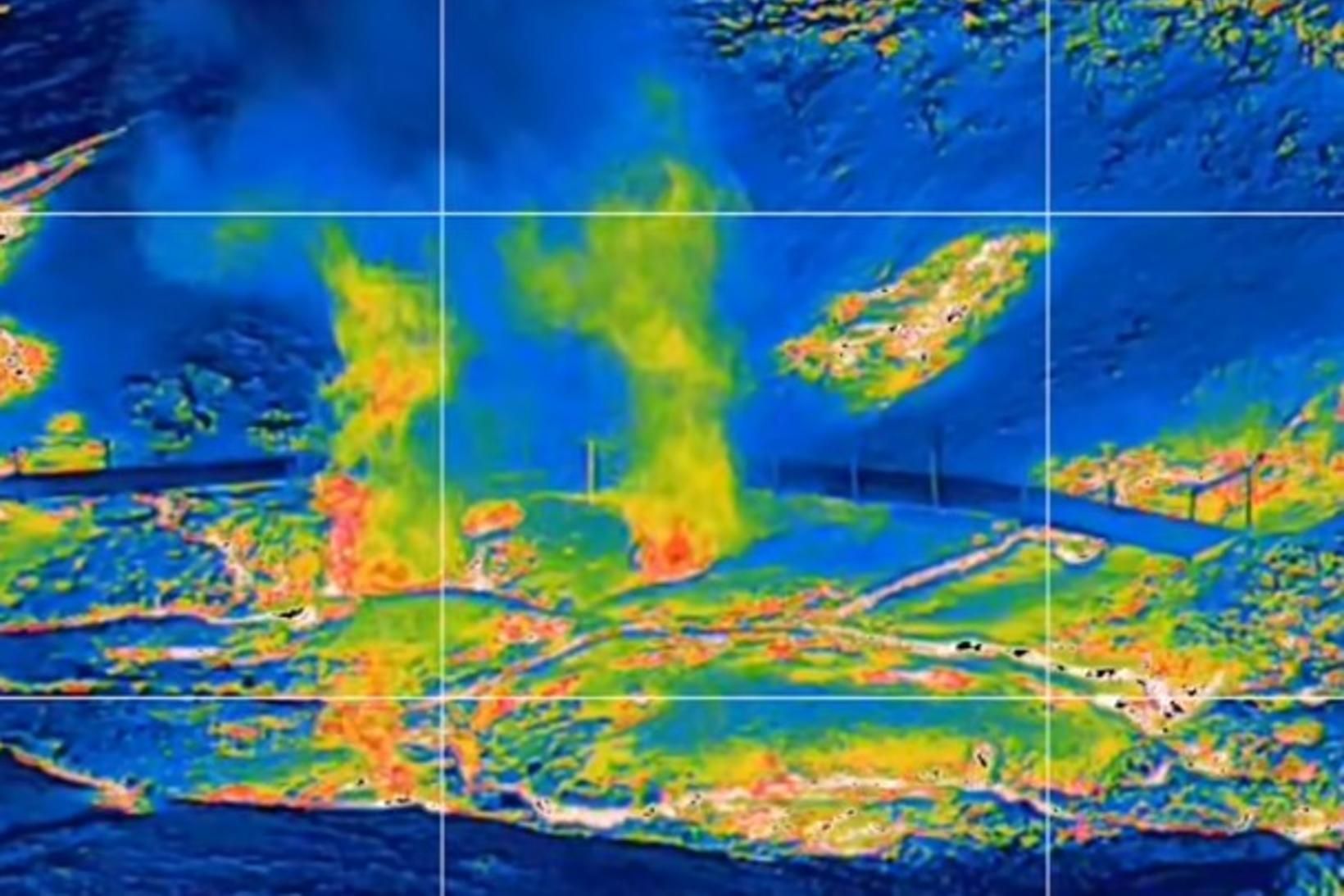 Gylfi hefur tekið tekið myndir með hita­mynda­véladróna á háhitasvæðinu við …