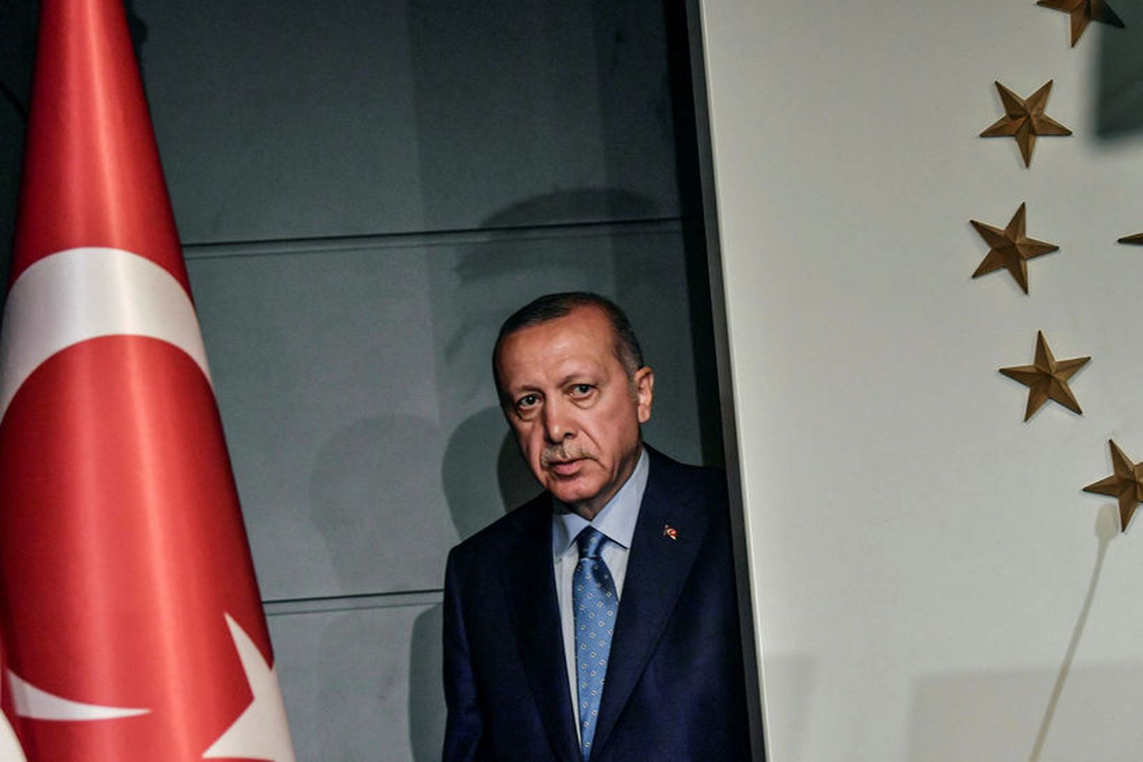 Erdogan rétt áður en hann flutti sigurræðu sína.