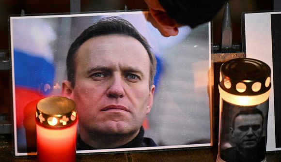 Segja Navalní hafa verið á leið í fangaskipti