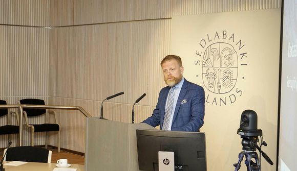 Ásgeir ósammála auglýsingu VR