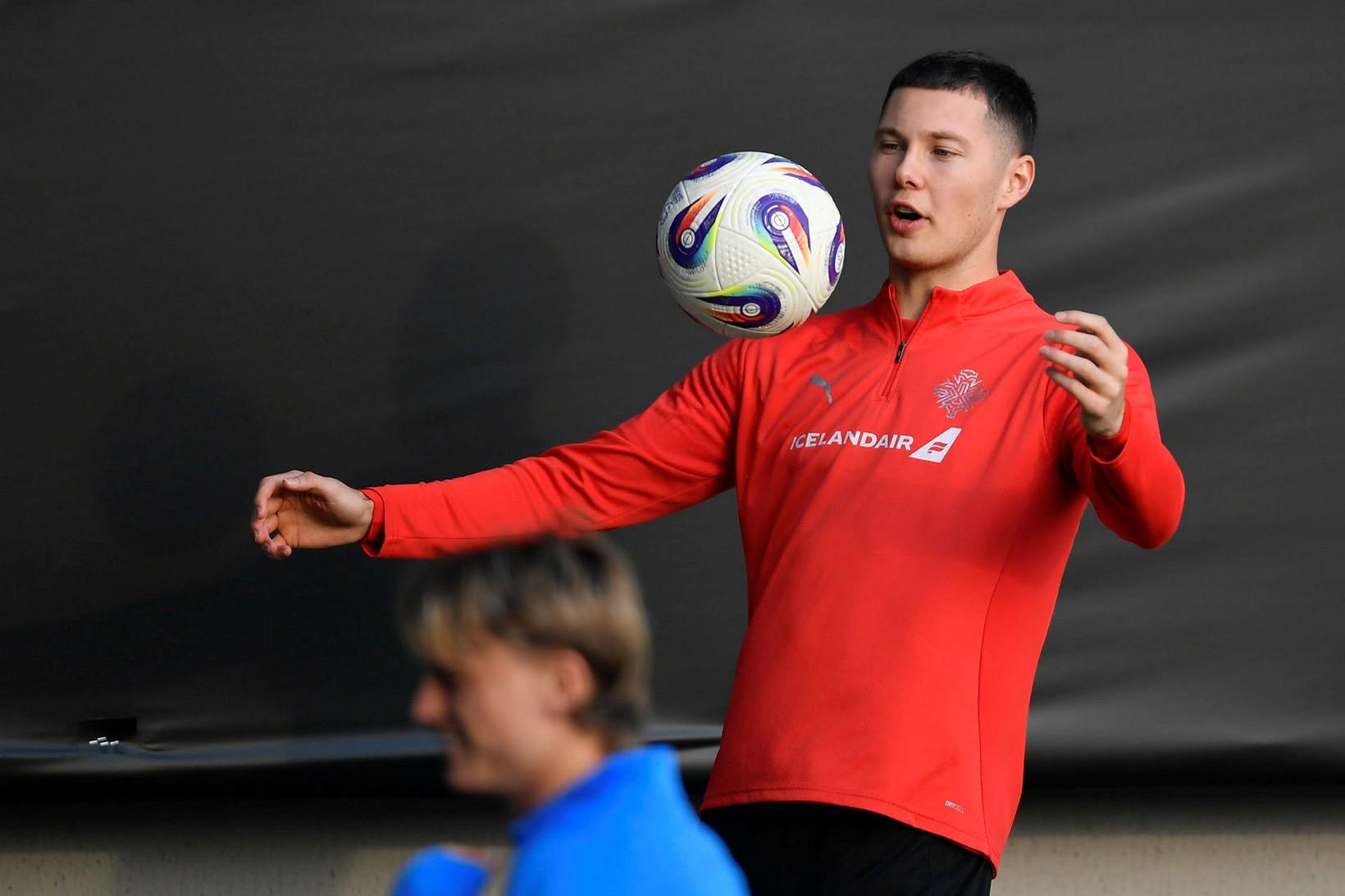 Hákon fékk langan samning í London