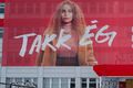 Útboð Gamlar höfuðstöðvar Íslandsbanka við Kirkjusand með þakkarborða.