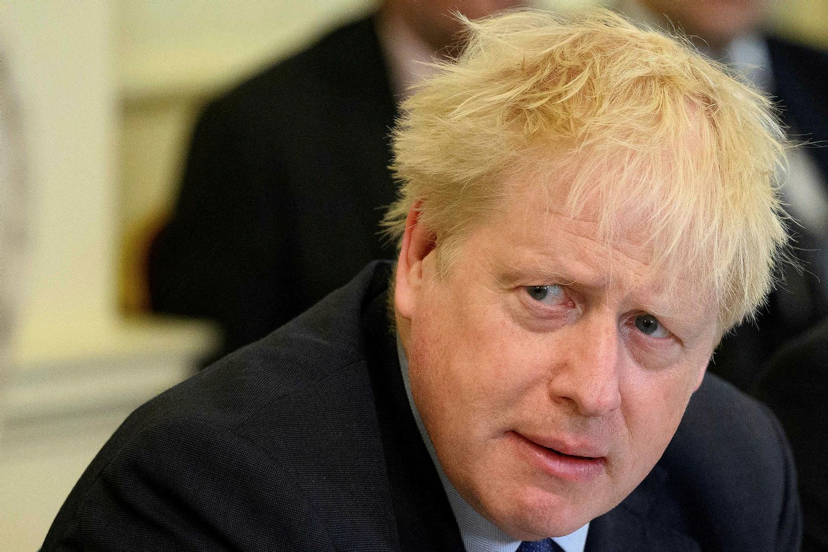 Forsætisráðherra Bretlands, Boris Johnson, á fundi í dag með ríkisstjórn …