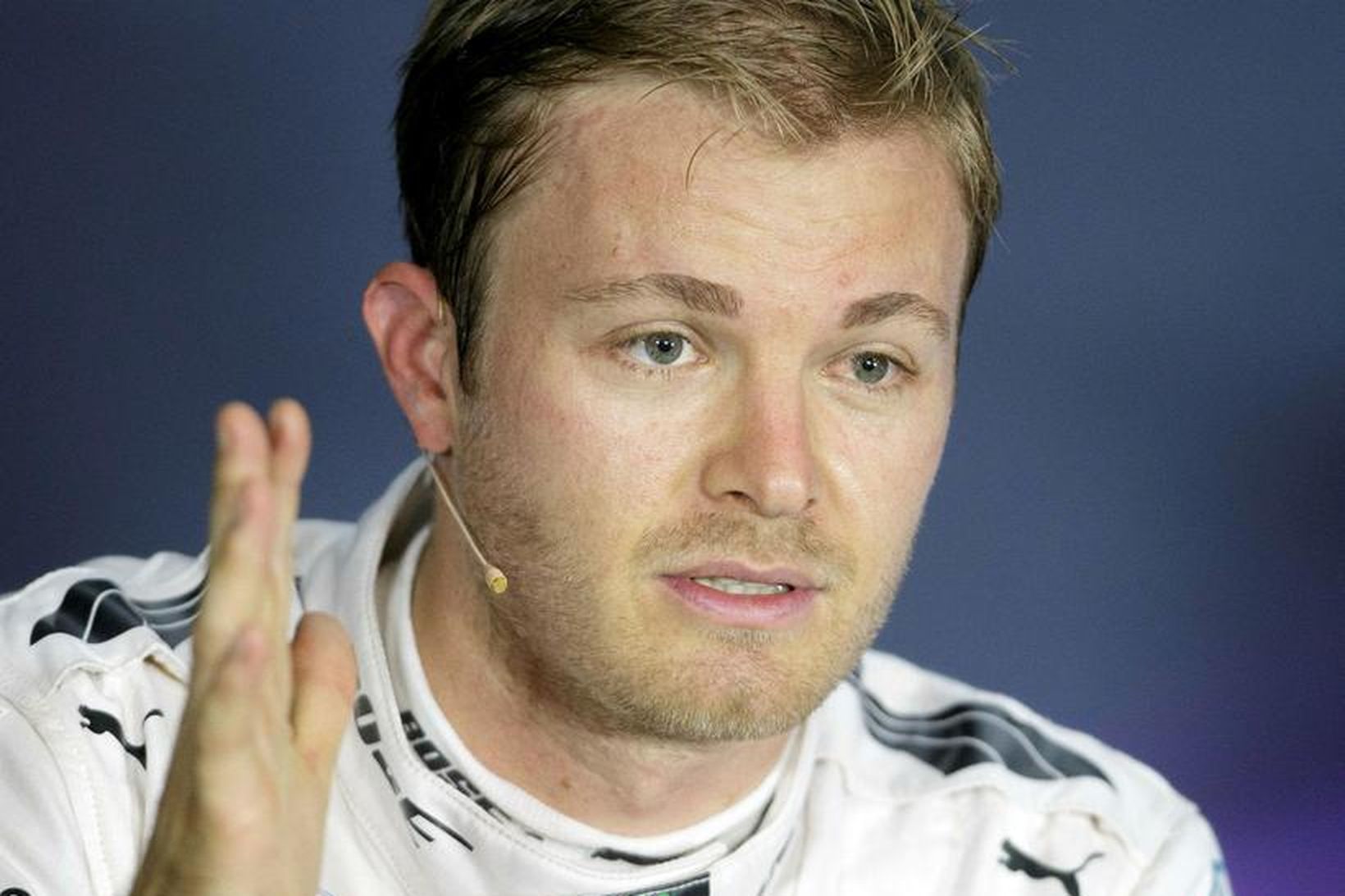 Nico Rosberg var óhress með ákvörðun dómaranna.