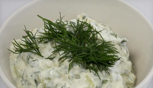 Tzatziki sósan klikkar ekki með grillmatnum