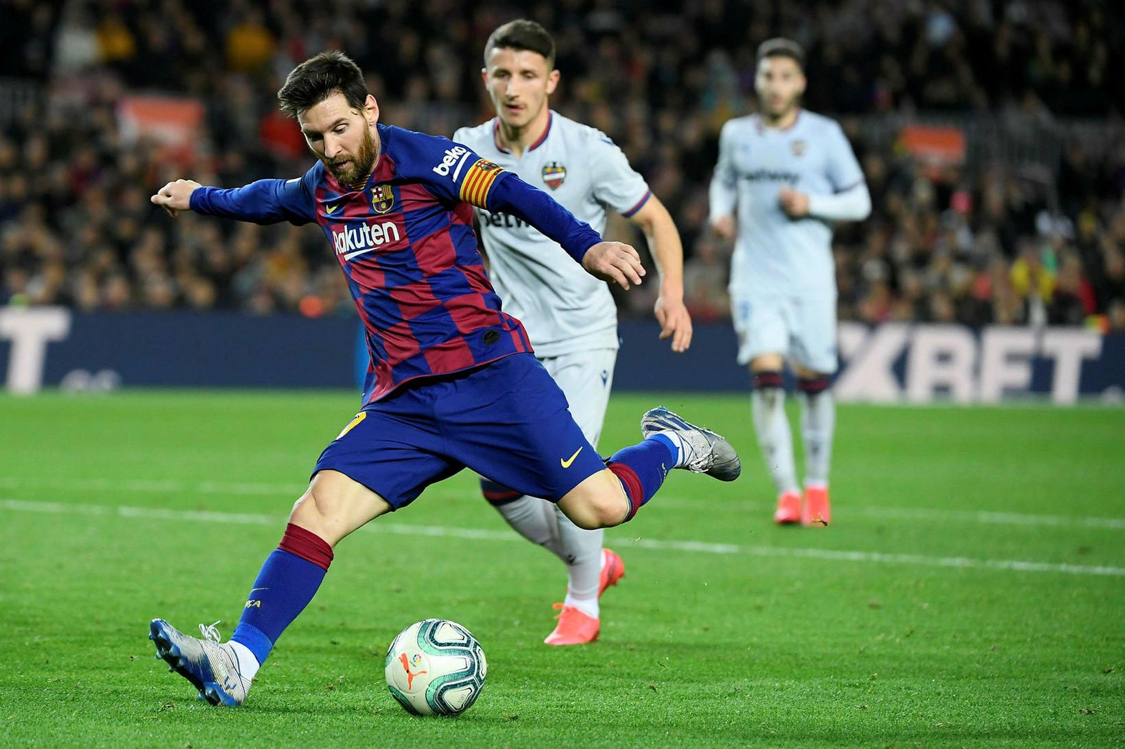 Lionel Messi var ekki sáttur við ummæli Eric Abidal.