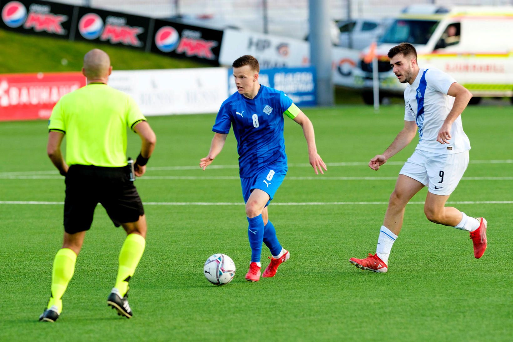 Kolbeinn Þórðarson með boltann í leik íslenska U21-árs landsliðsins í …