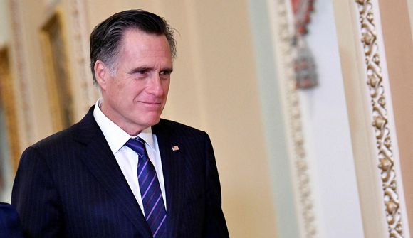 Romney úthrópaður af flokksfélögum