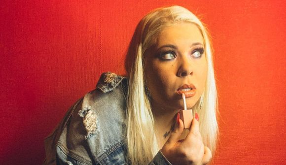 „Ókunnugt fólk með myndir af mér framan á sér“