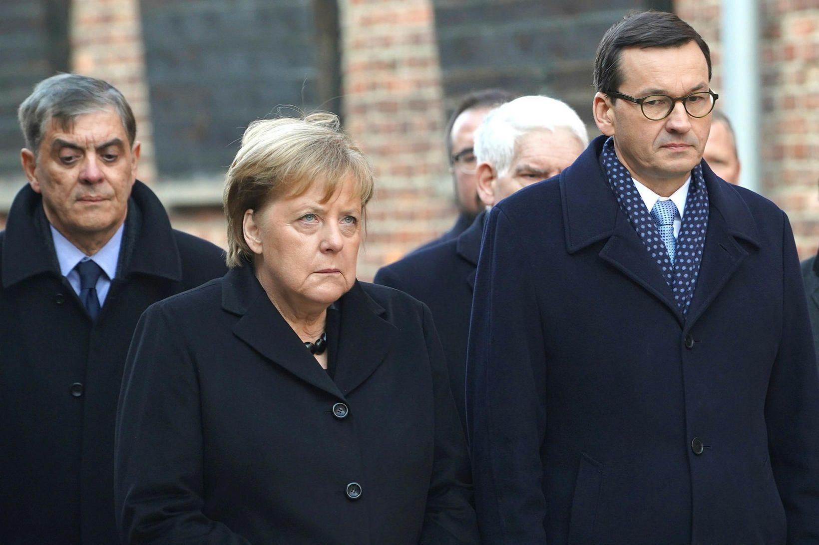 Angela Merkel ásamt pólska forsætisráðherranum Mateusz Morawiecki í Auschwitz-Birkenau.