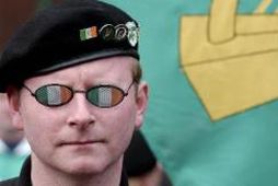 Þúsundir stuðningsmanna IRA söfnuðust saman í Dublin á sunnudag.